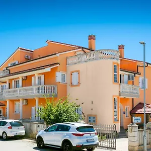 apartments-marco-polo-medulin.in-istria.net/